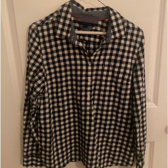 Tommy Hilfiger Large - Picture 1 of 3